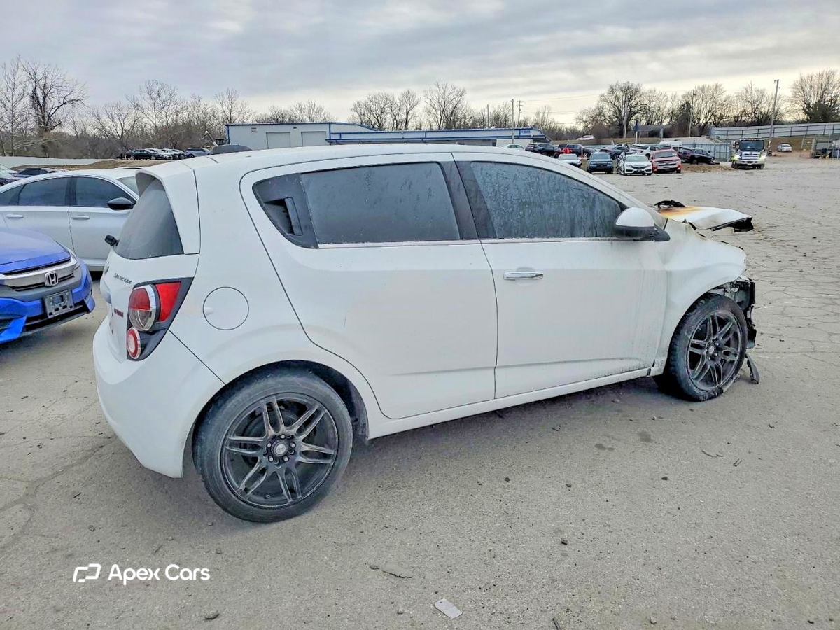 Chevrolet Sonic 2015