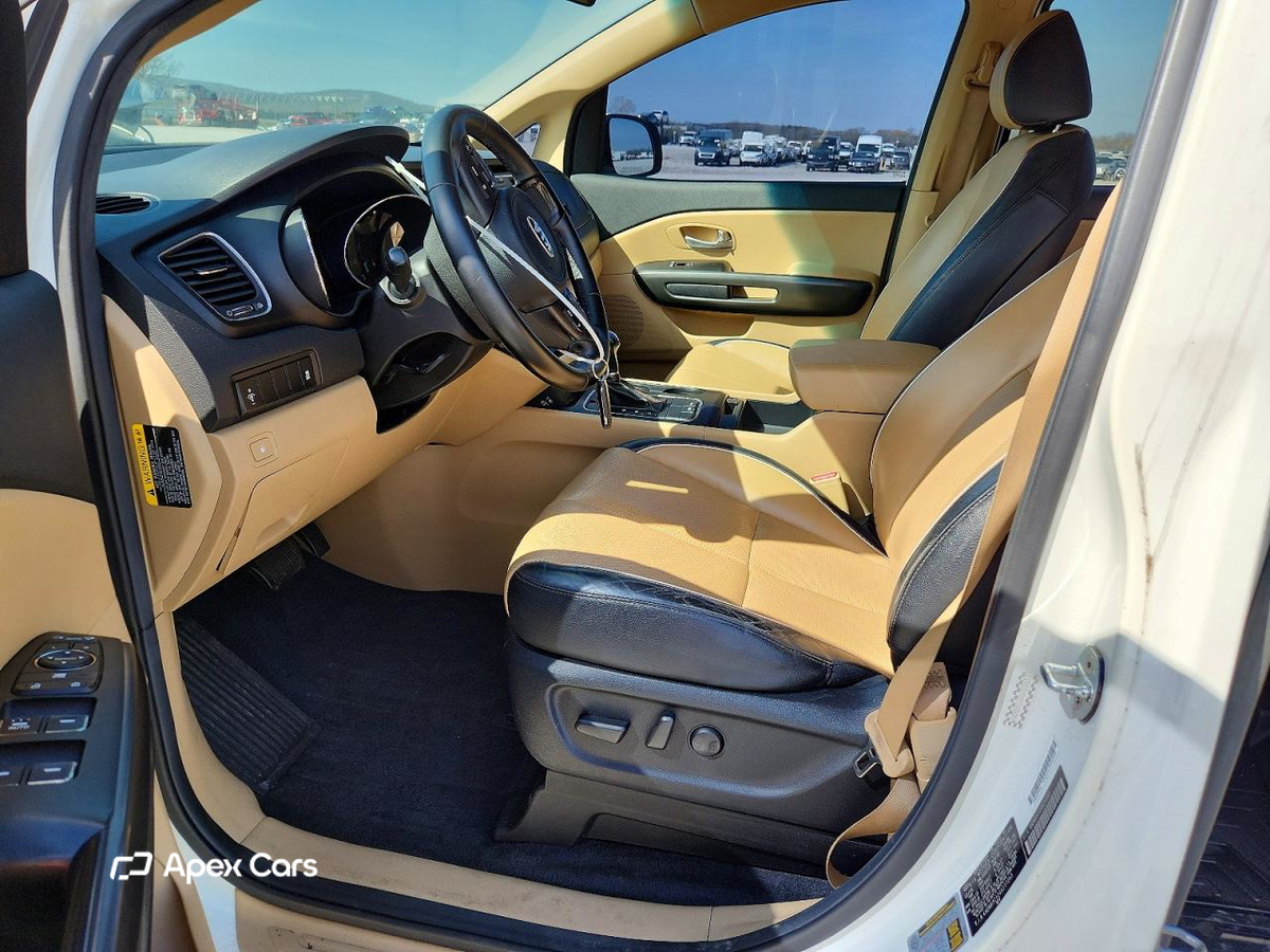Kia Sedona 2016