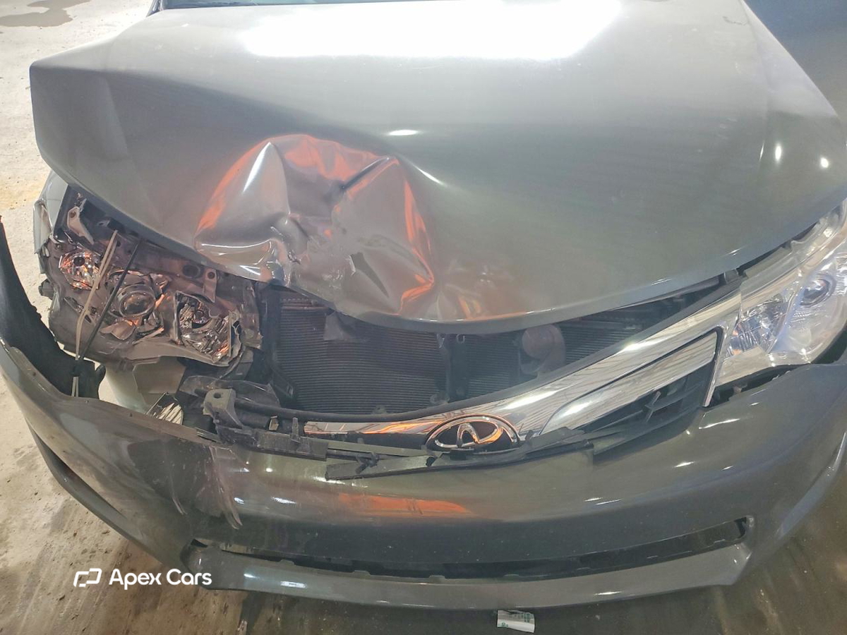 Toyota Camry 2012