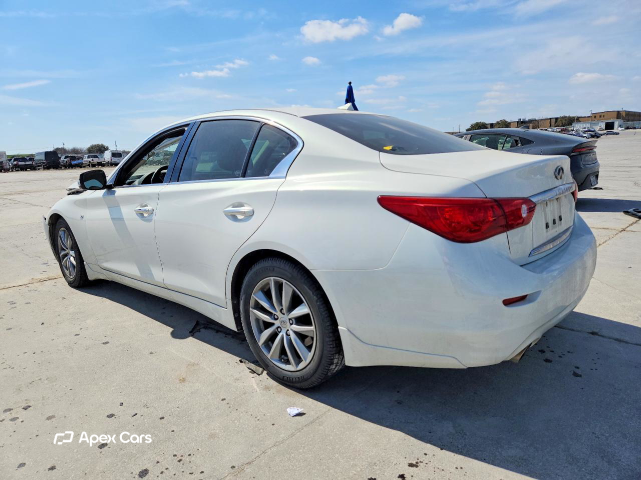 Infiniti Q50 2015