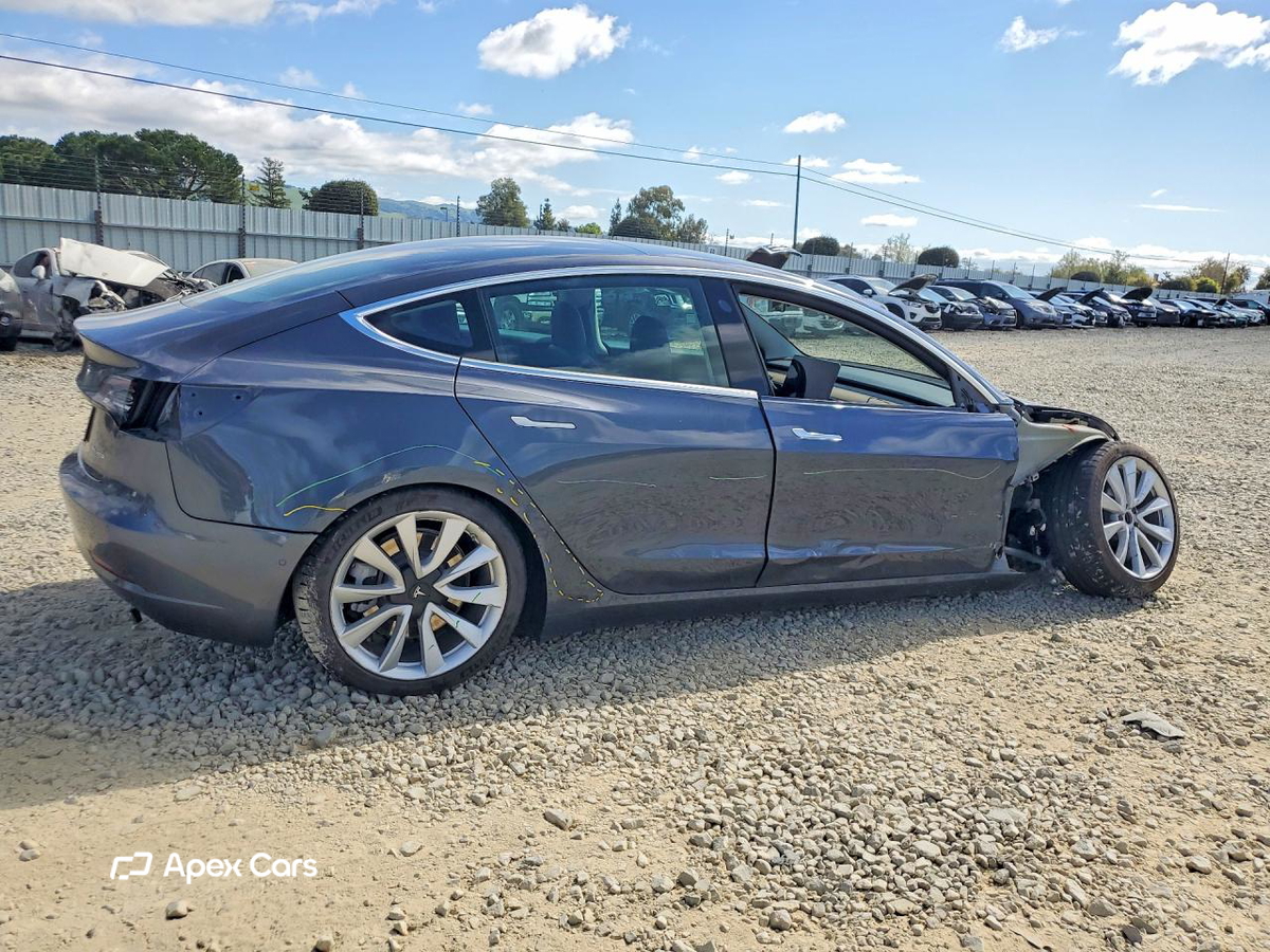 Tesla Model 3 2020