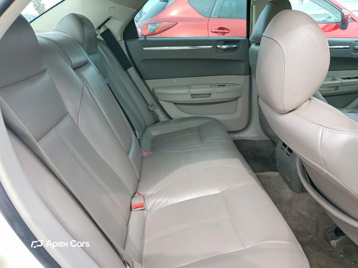 Chrysler 300 2010