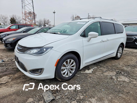 Chrysler Pacifica 2018 - Image 1 of 13