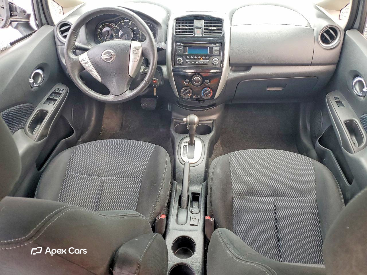 Nissan Versa 2015