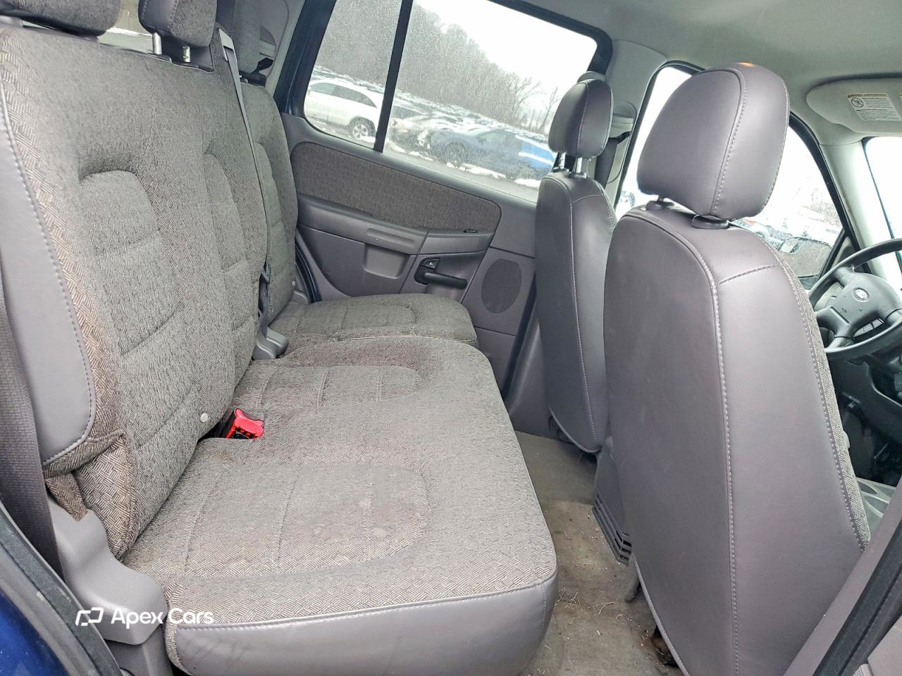 Ford Explorer 2004