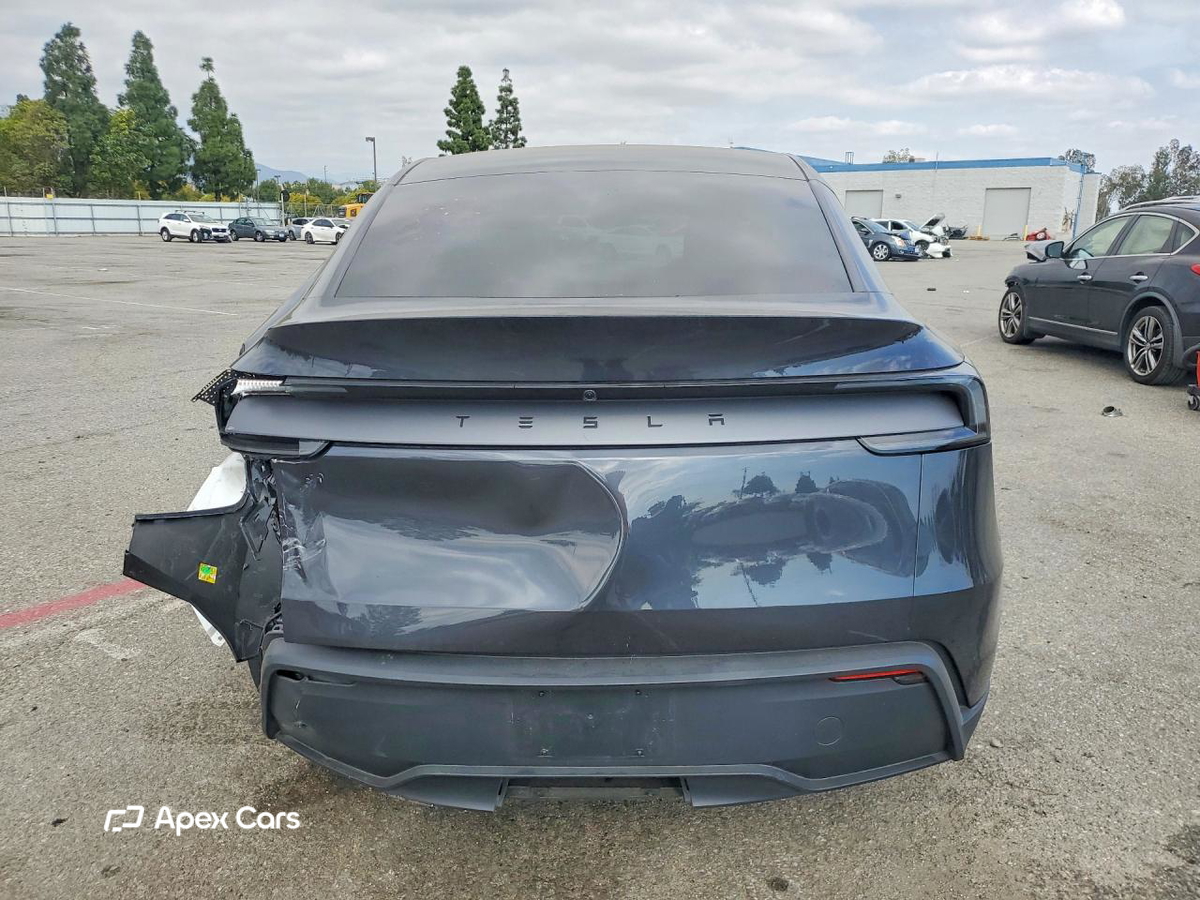 Tesla Model Y 2026