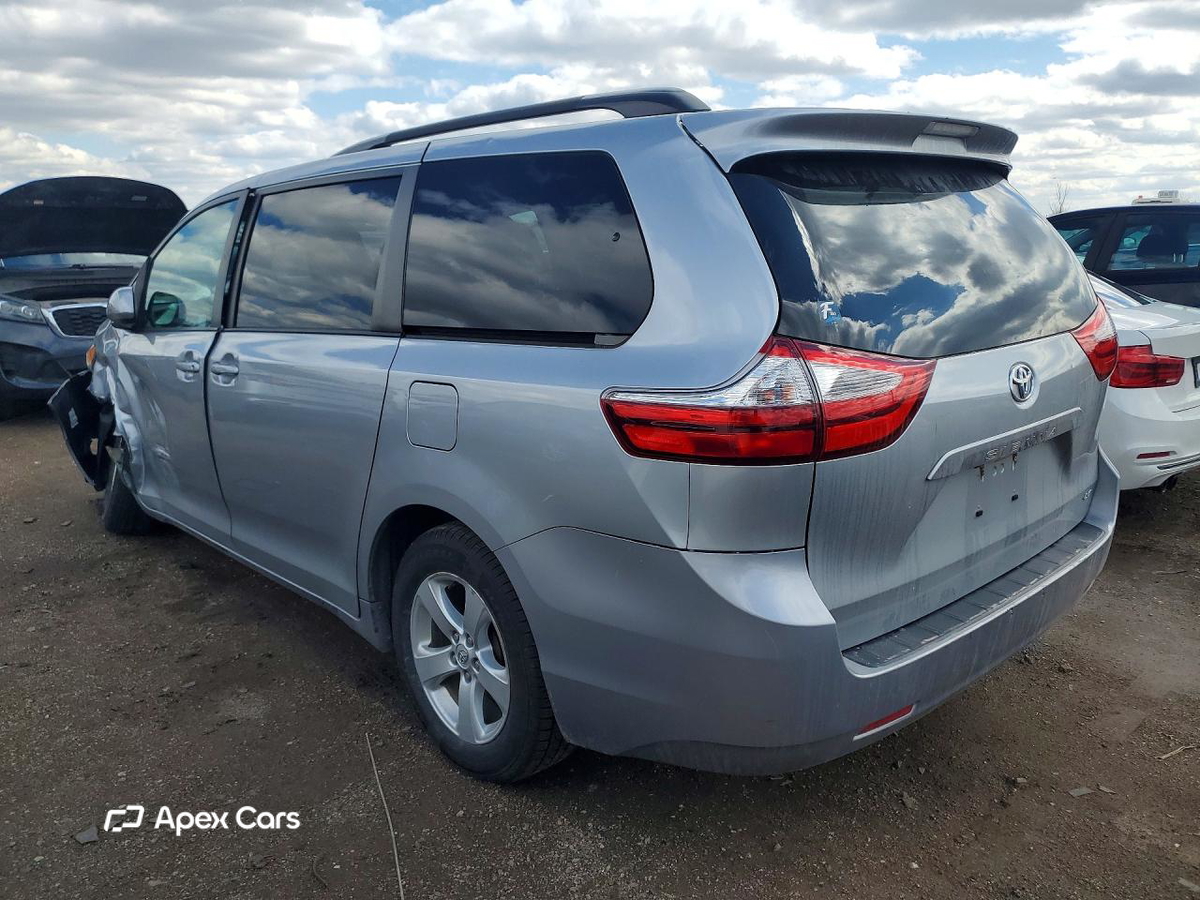 Toyota Sienna 2017