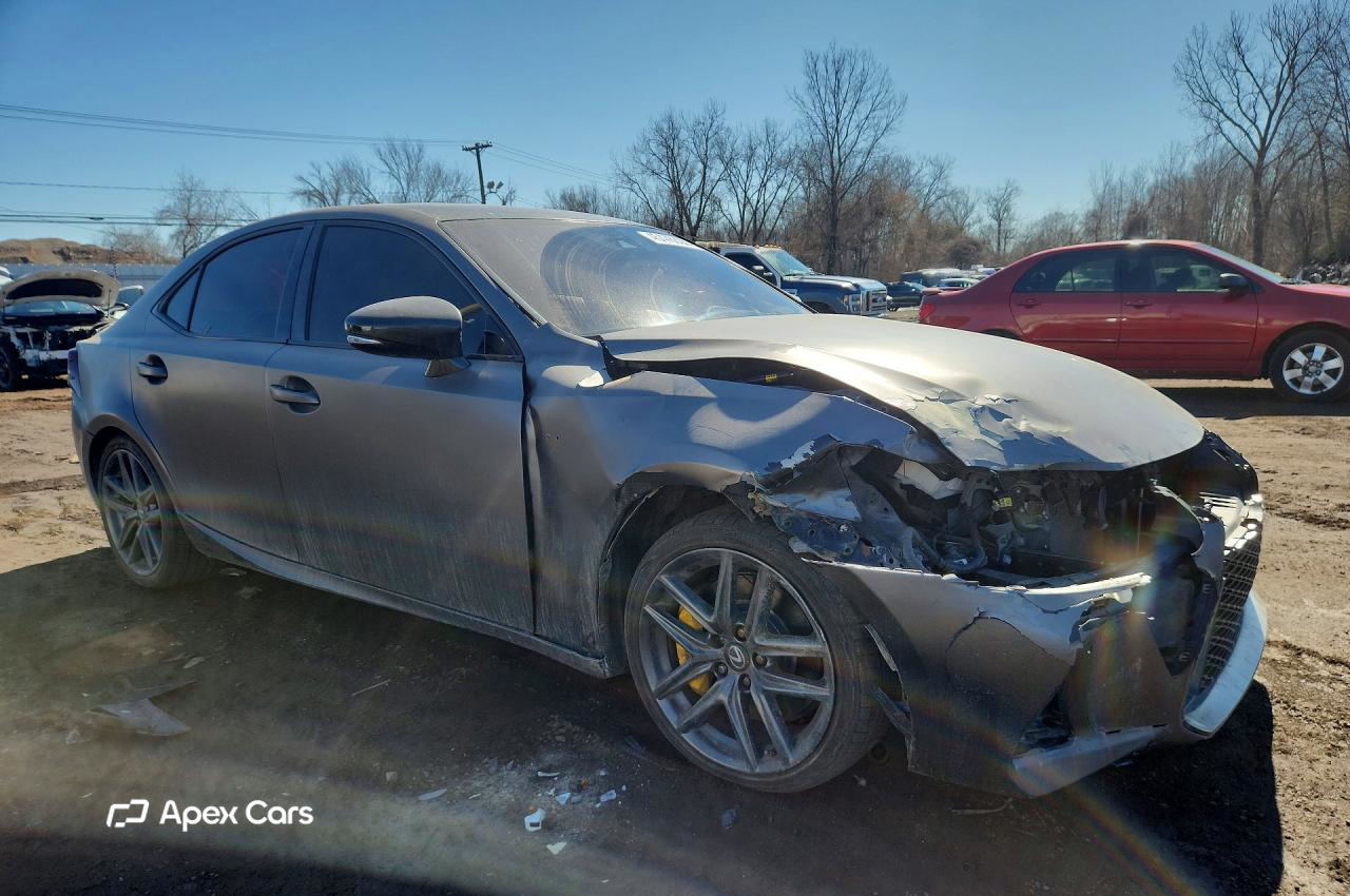 Lexus IS 2019