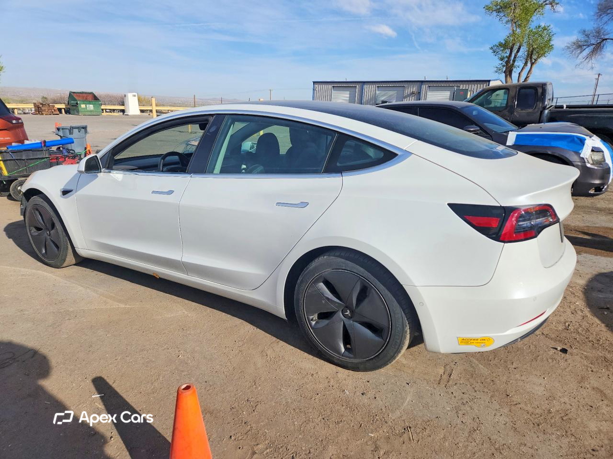 Tesla Model 3 2020