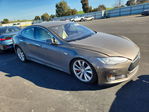 Tesla Model S 2015