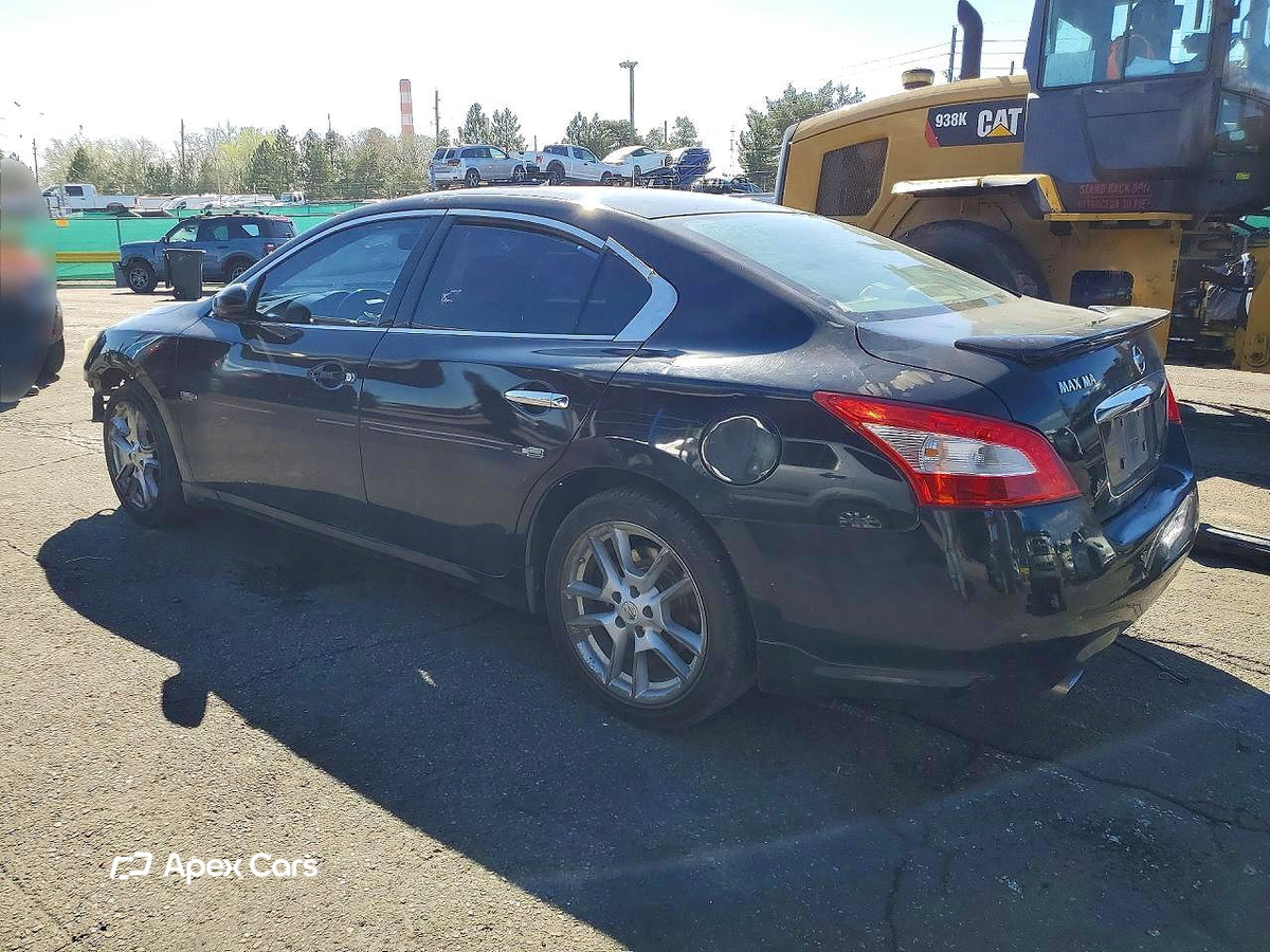 Nissan Maxima 2010