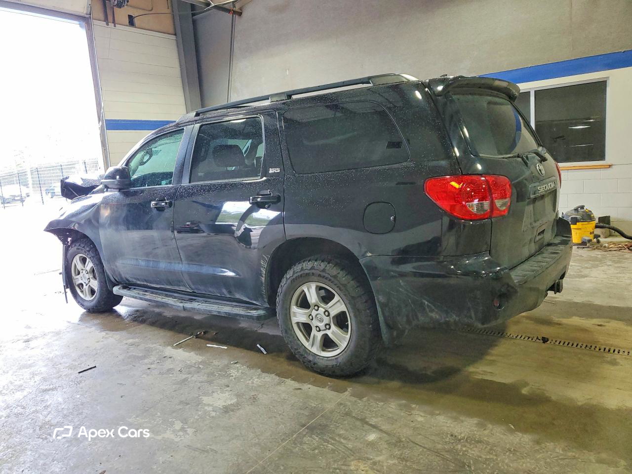 Toyota Sequoia 2016
