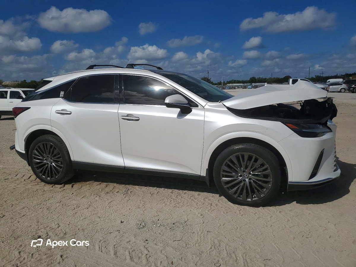 Lexus RX 2023