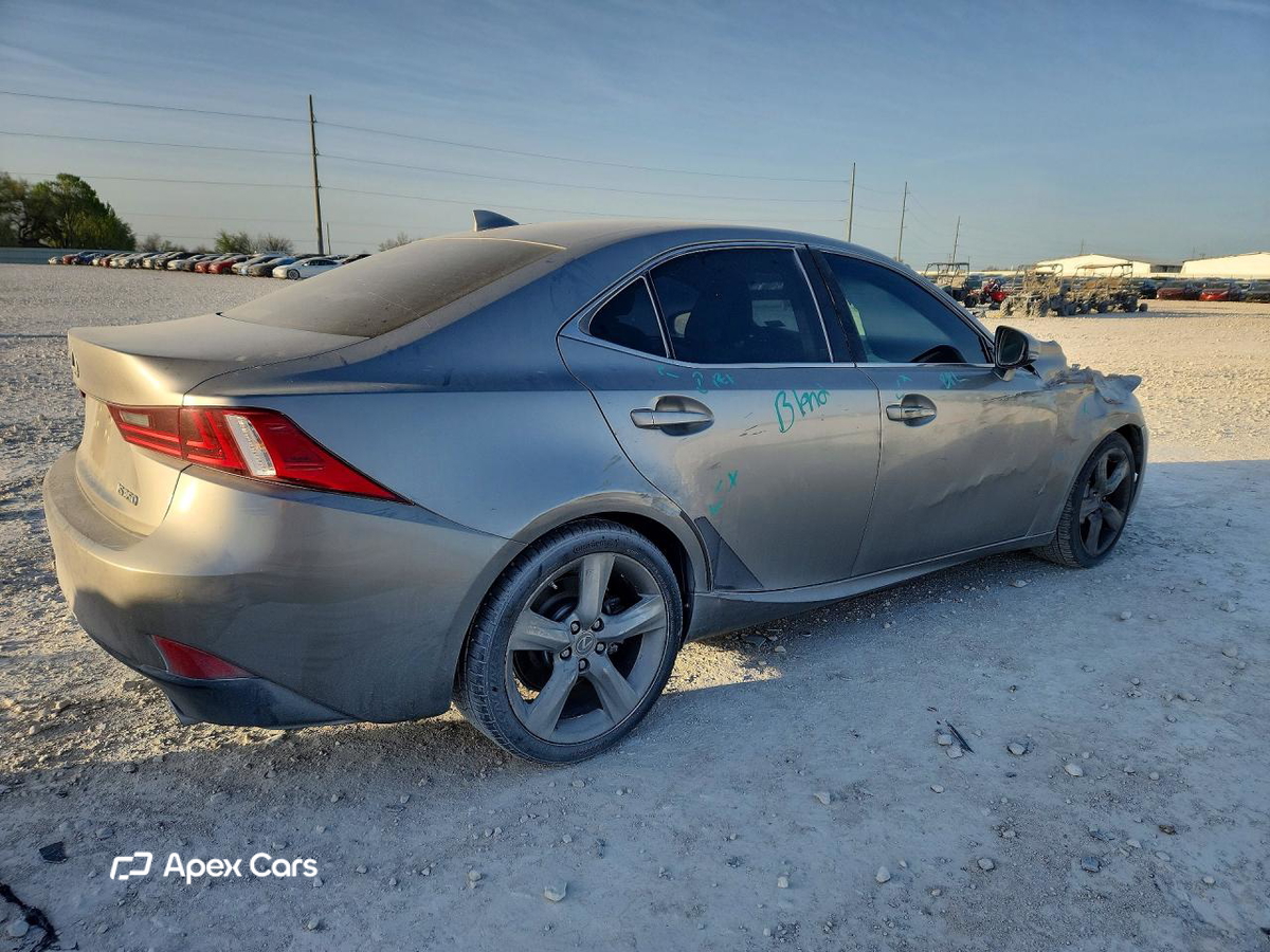Lexus IS 2014