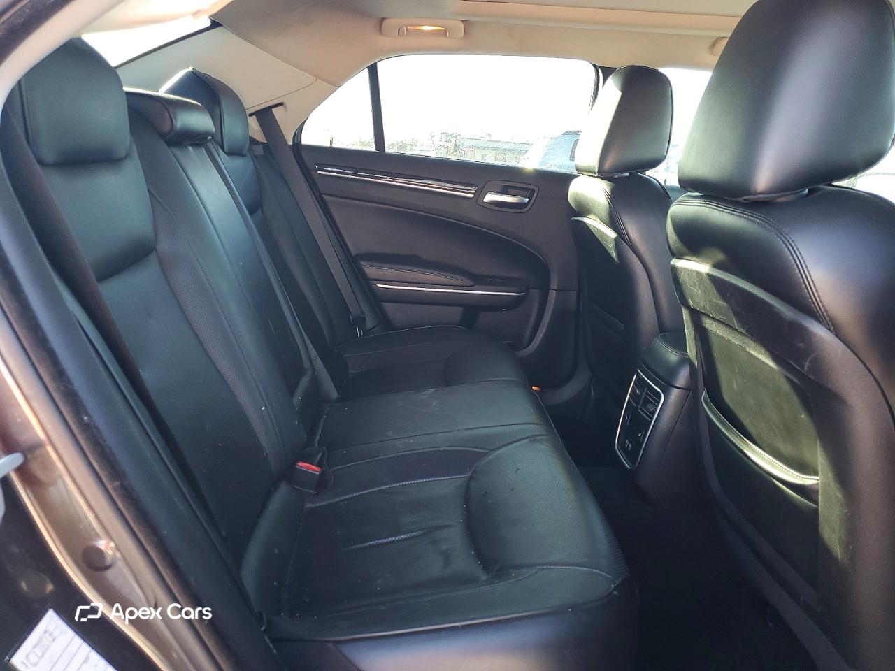 Chrysler 300 2019