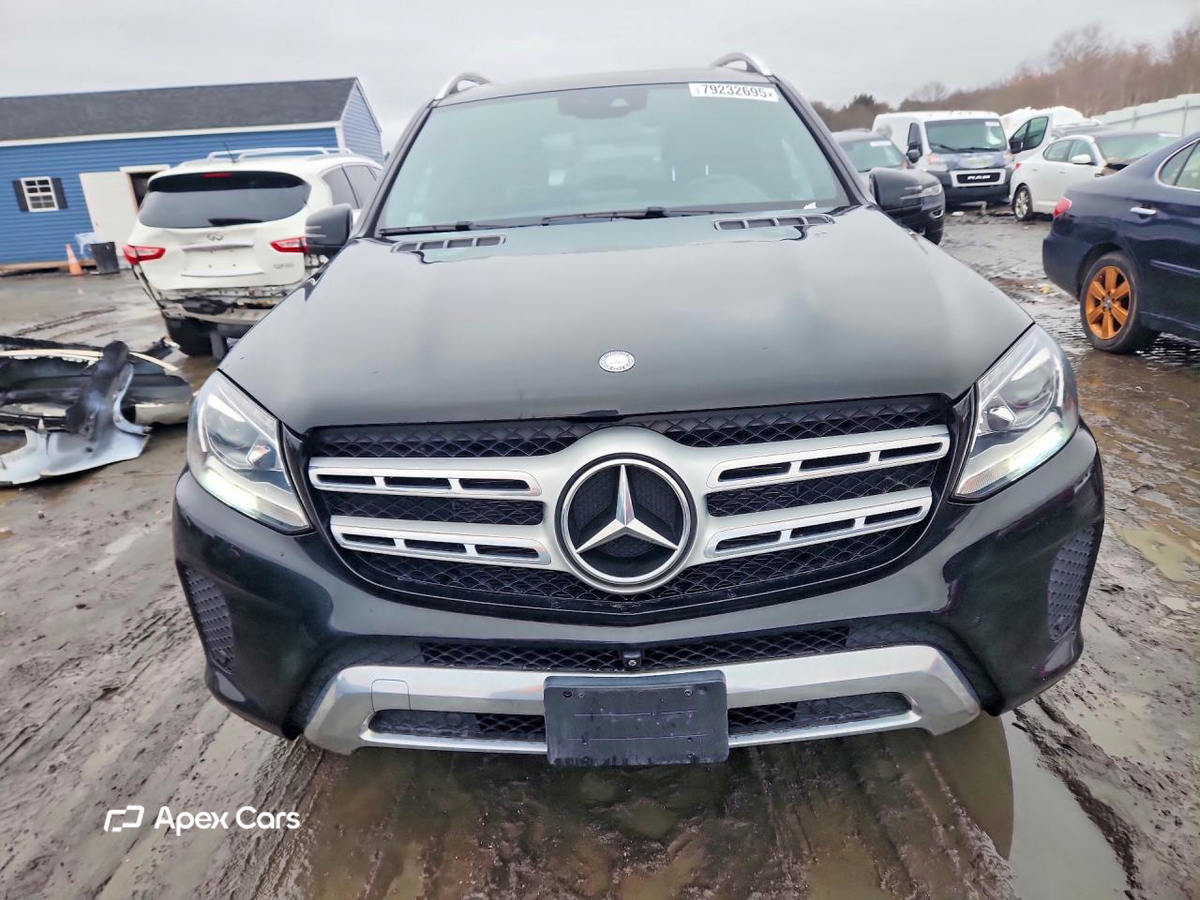 Mercedes-Benz  2017