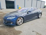 Tesla Model S 2015