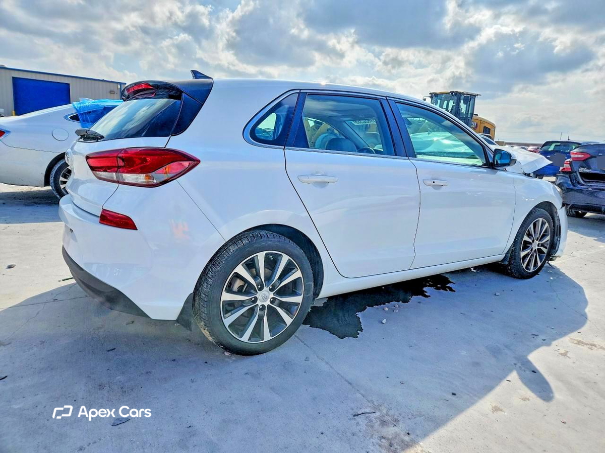 Hyundai Elantra 2020