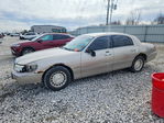 Lincoln Town Car 2002