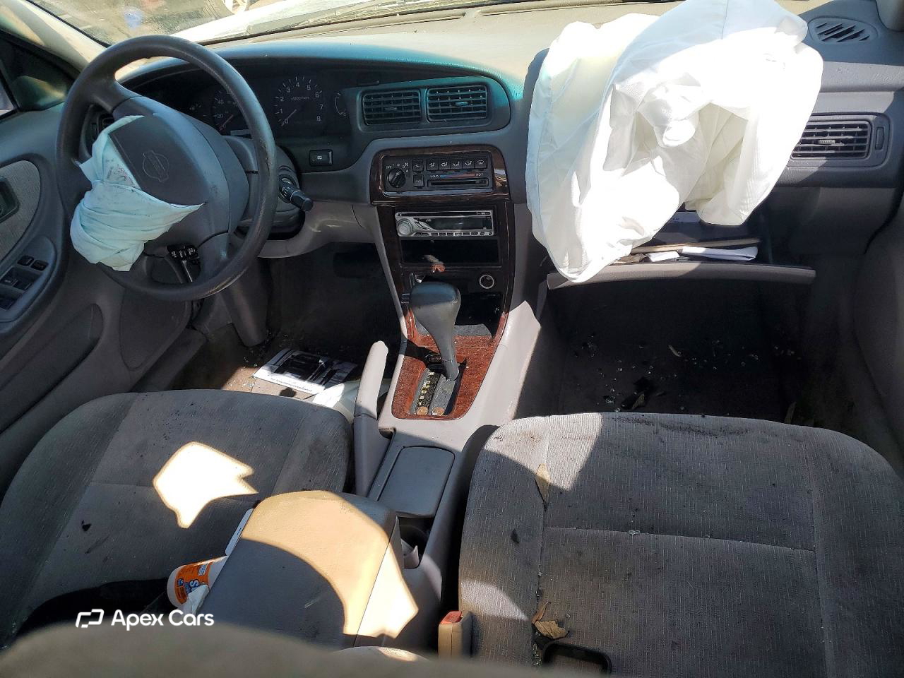 Nissan Altima 2001