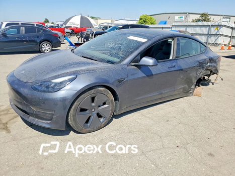 Tesla Model 3 2023 - Image 1 of 12