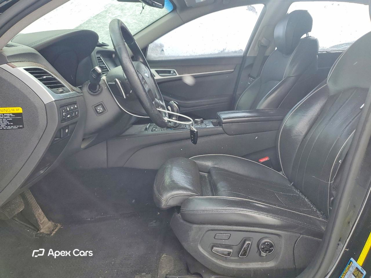 Hyundai Genesis 2015