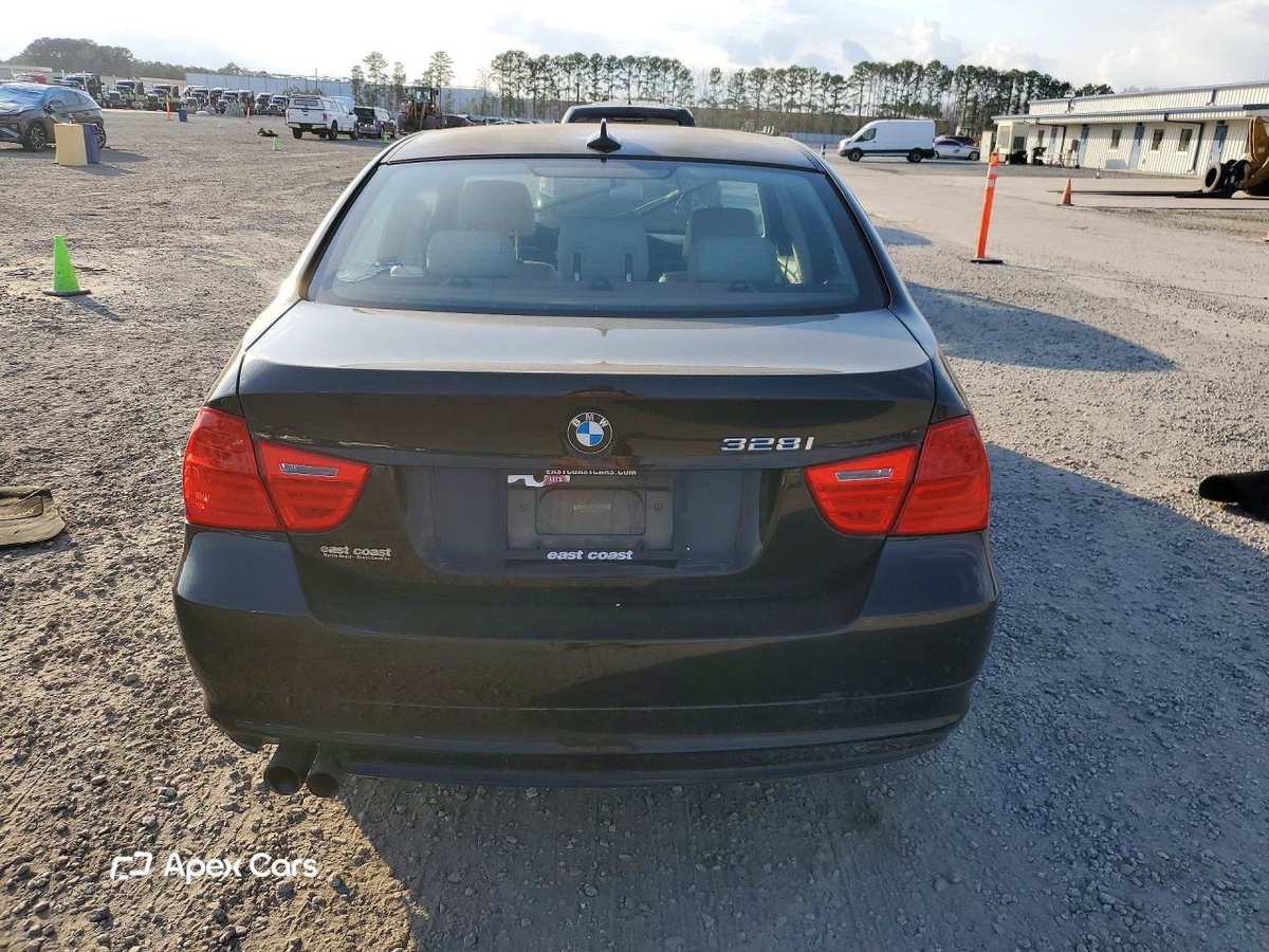 BMW Series 3 2011