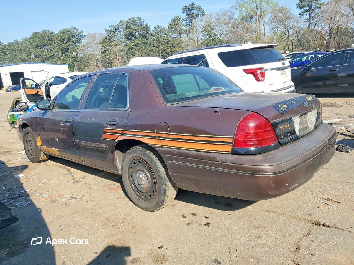 Ford Crown Victoria 2003
