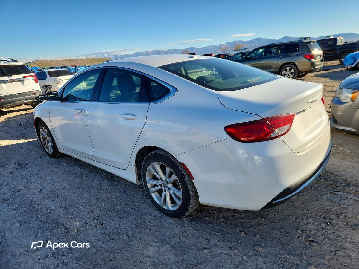 Chrysler 200 2015
