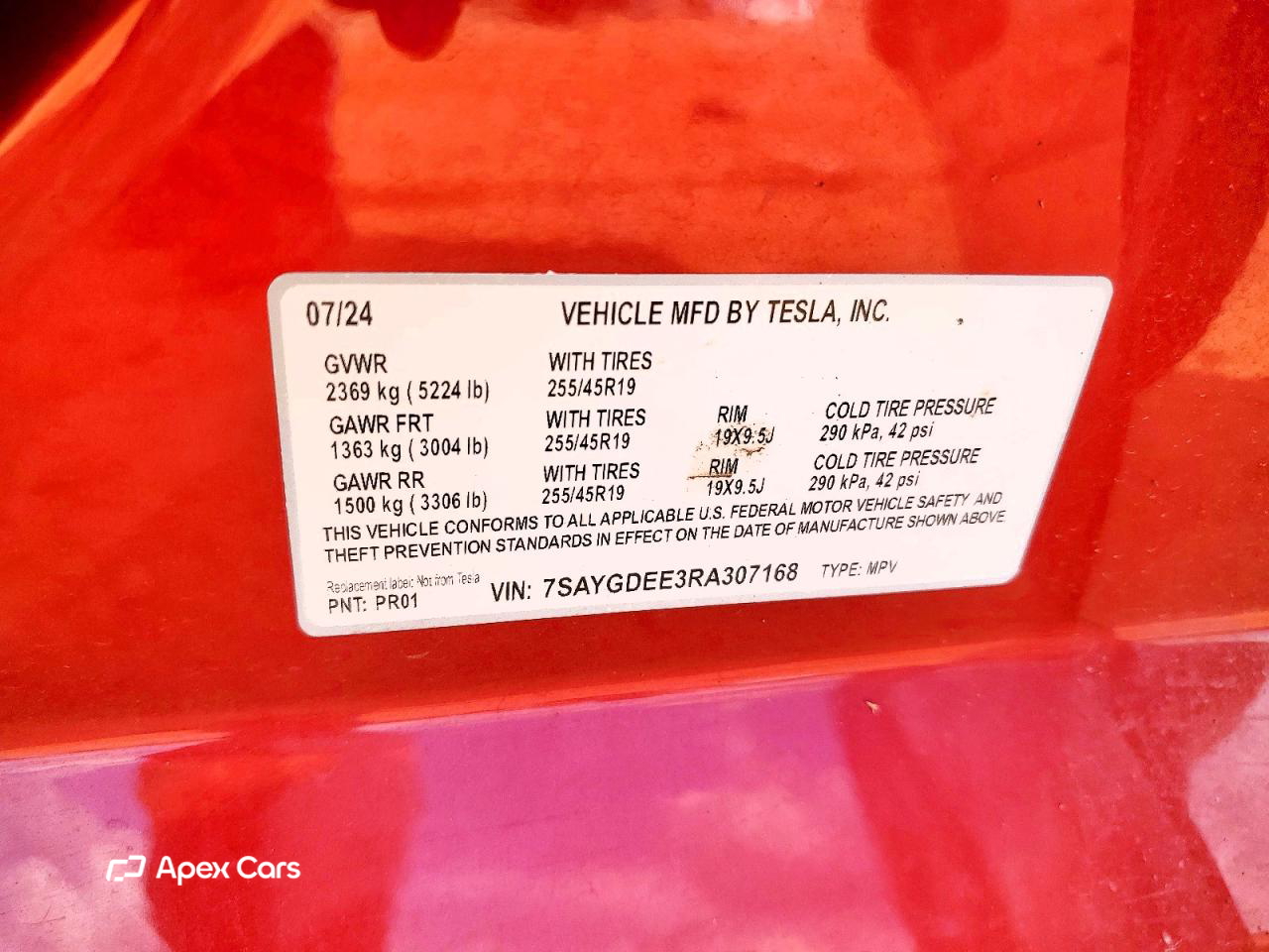 Tesla Model Y 2024