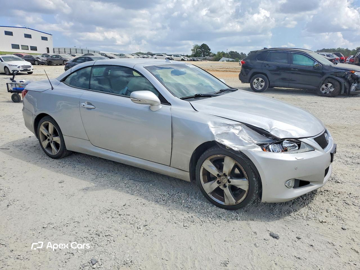 Lexus IS 2011