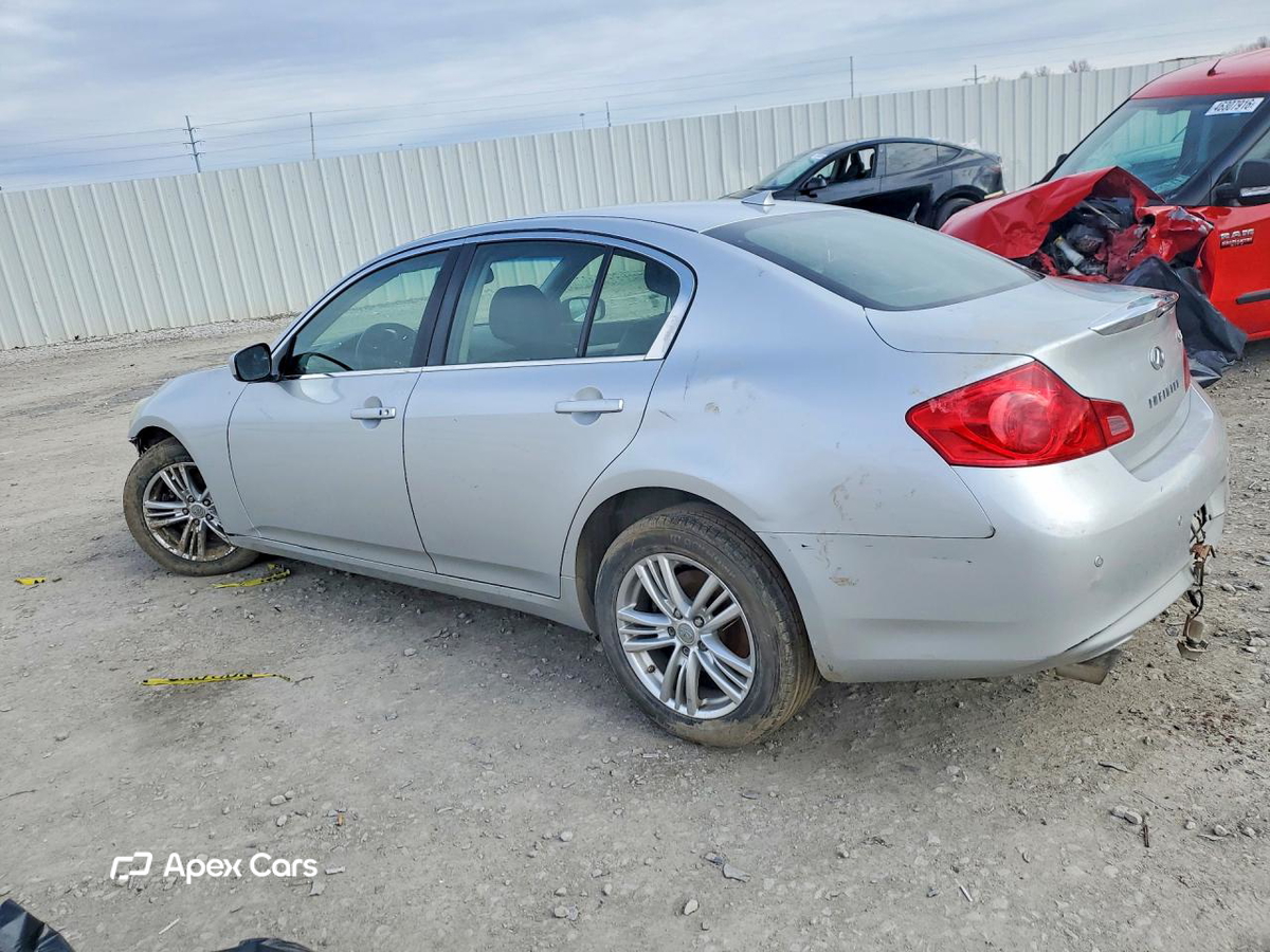 Infiniti G 2013