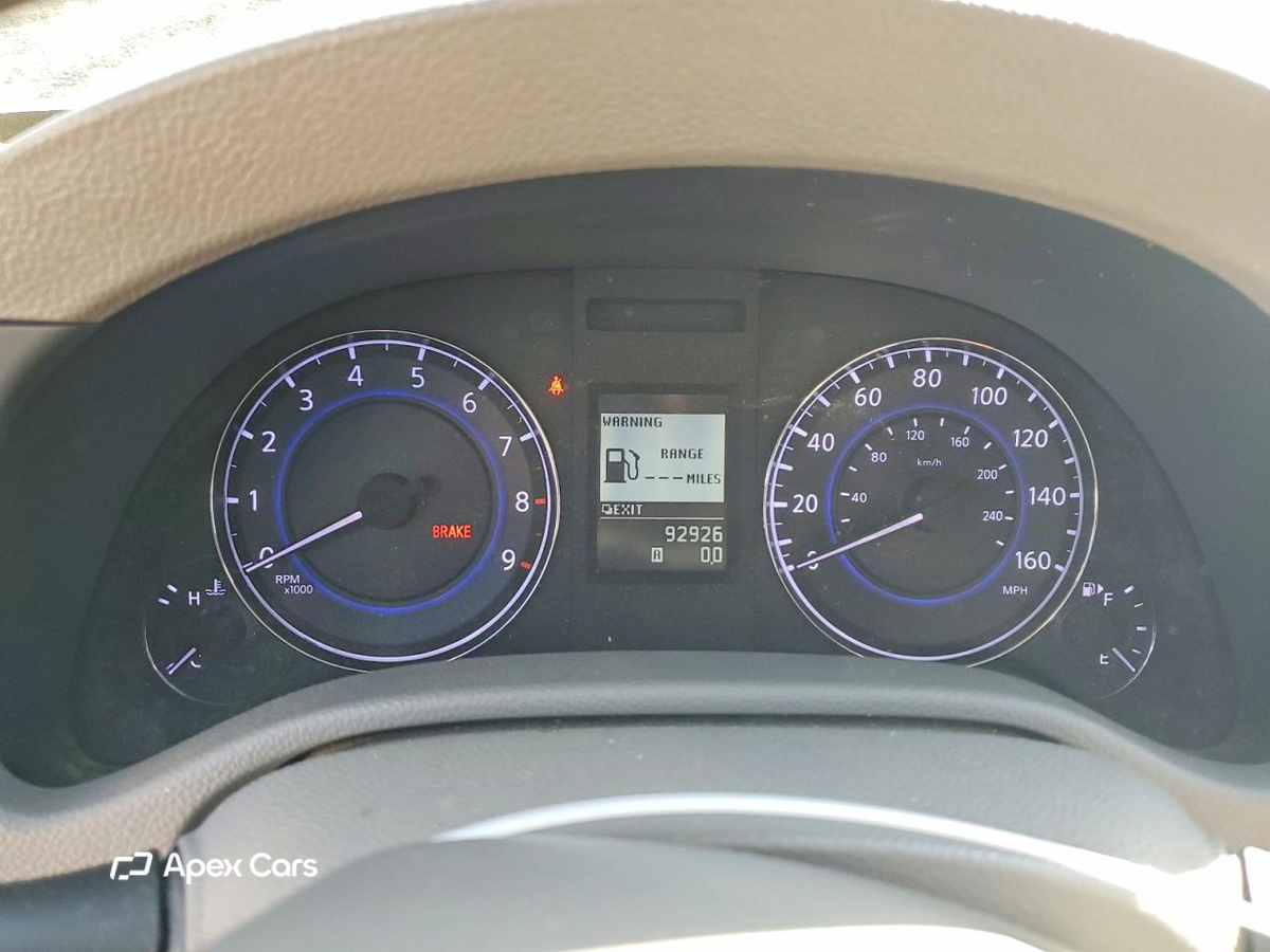 Infiniti G 2010