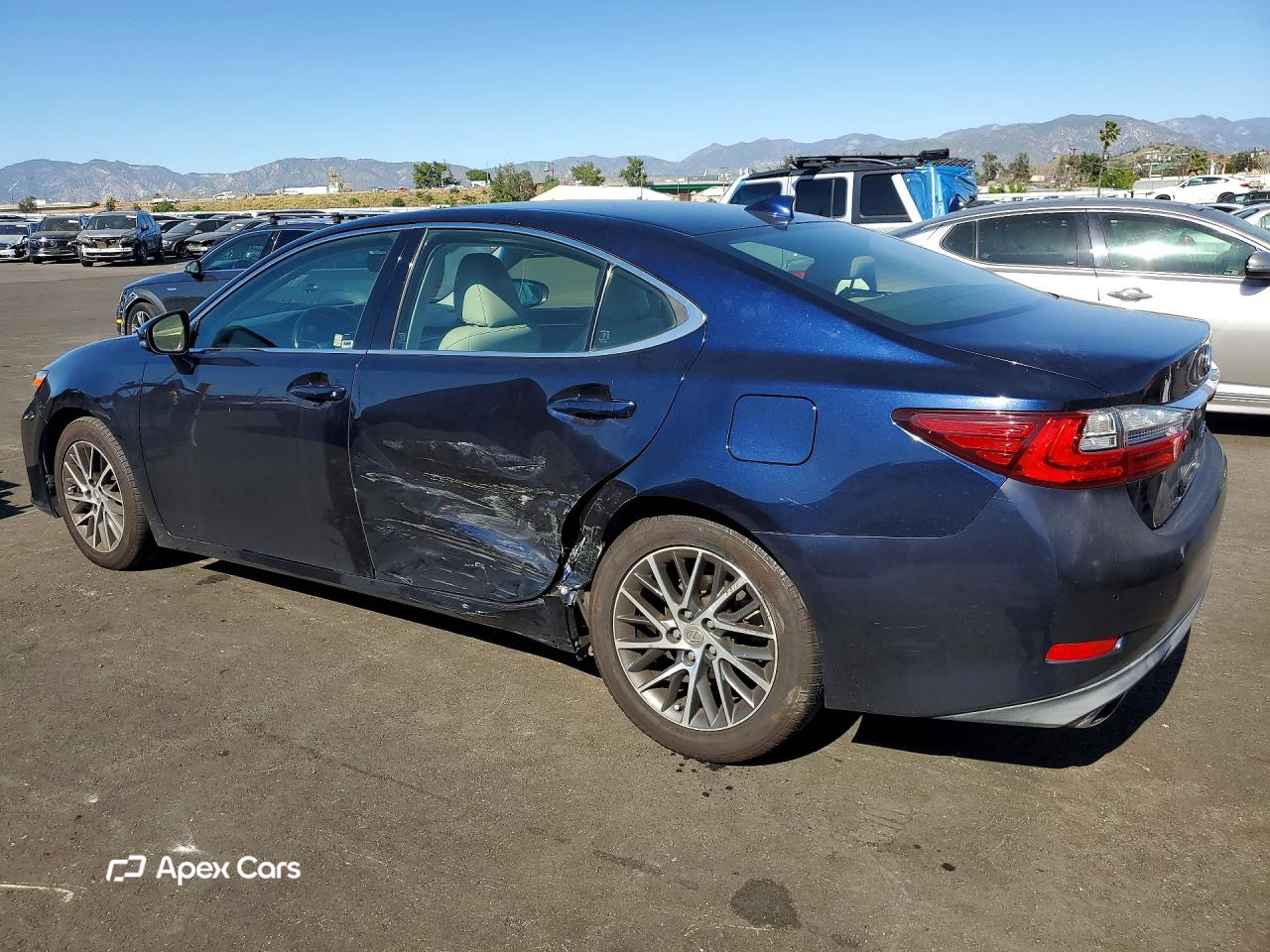 Lexus ES 2016