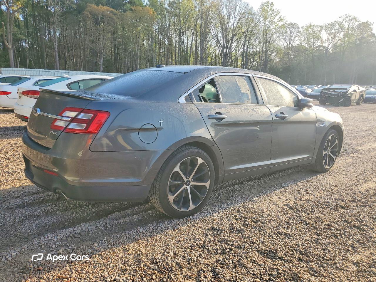 Ford Taurus 2015