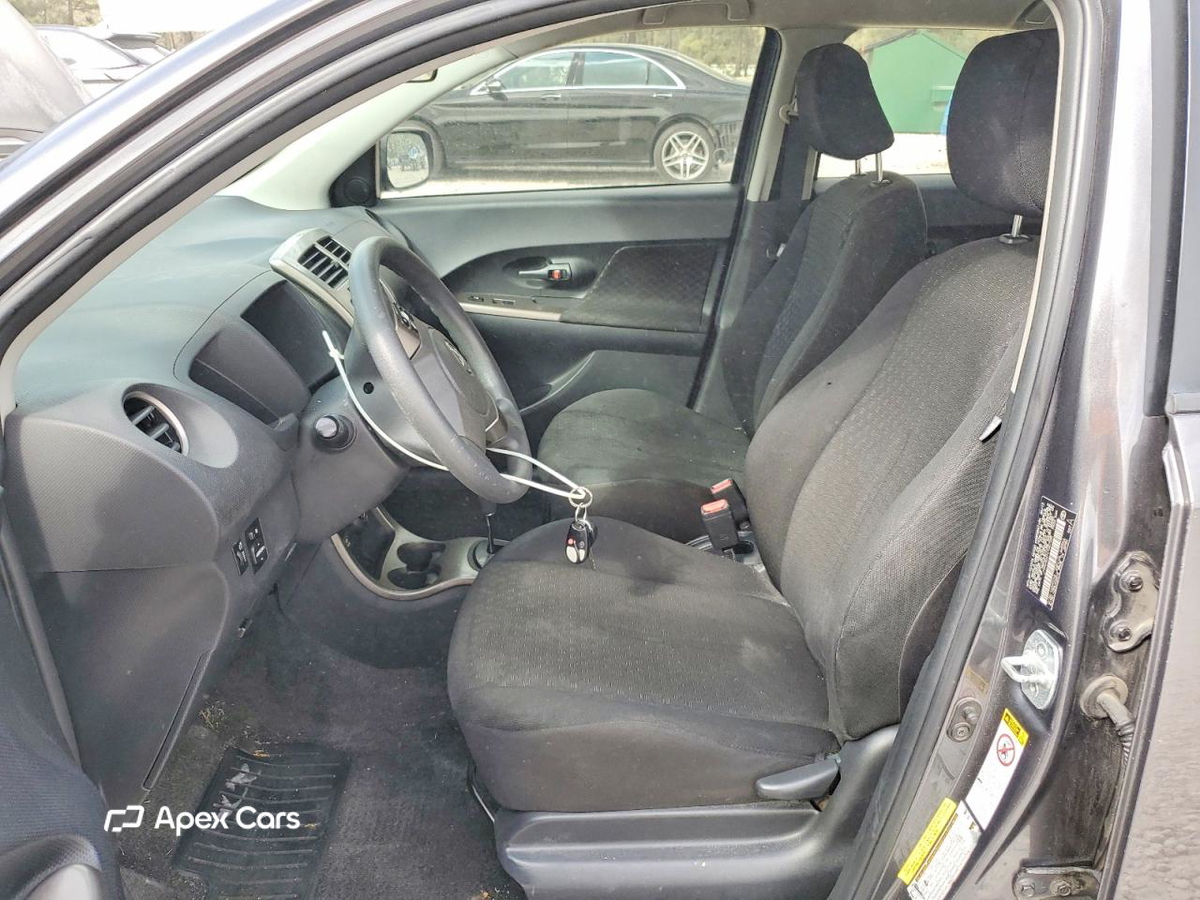 Scion xD 2012