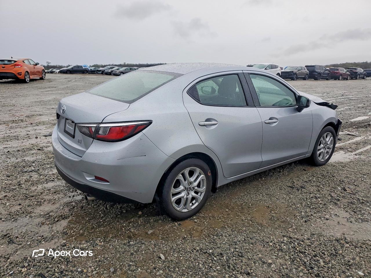 Toyota Yaris 2017
