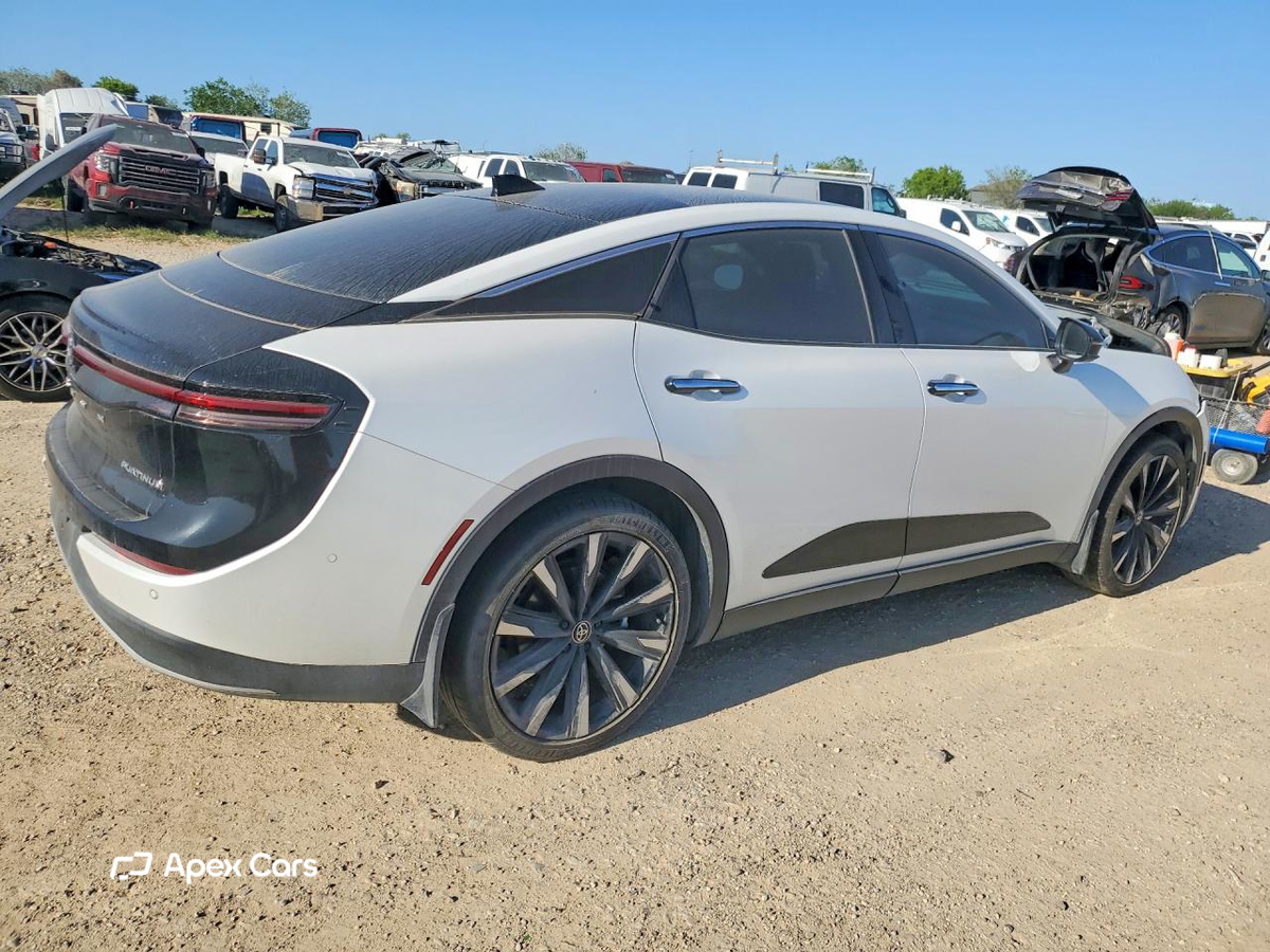 Toyota Crown 2024