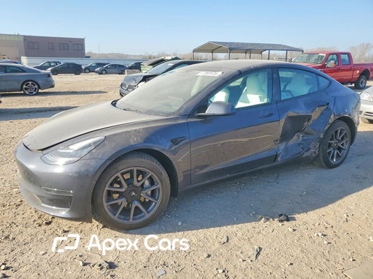 Tesla Model 3 2022 - Image 1 of 12