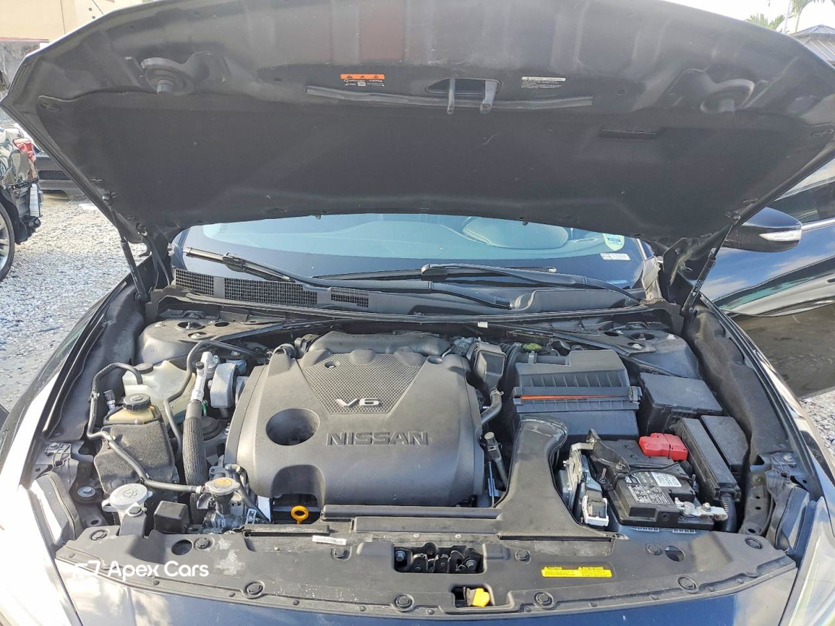 Nissan Maxima 2021