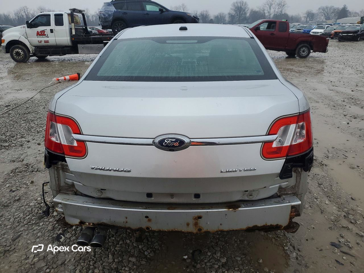 Ford Taurus 2012