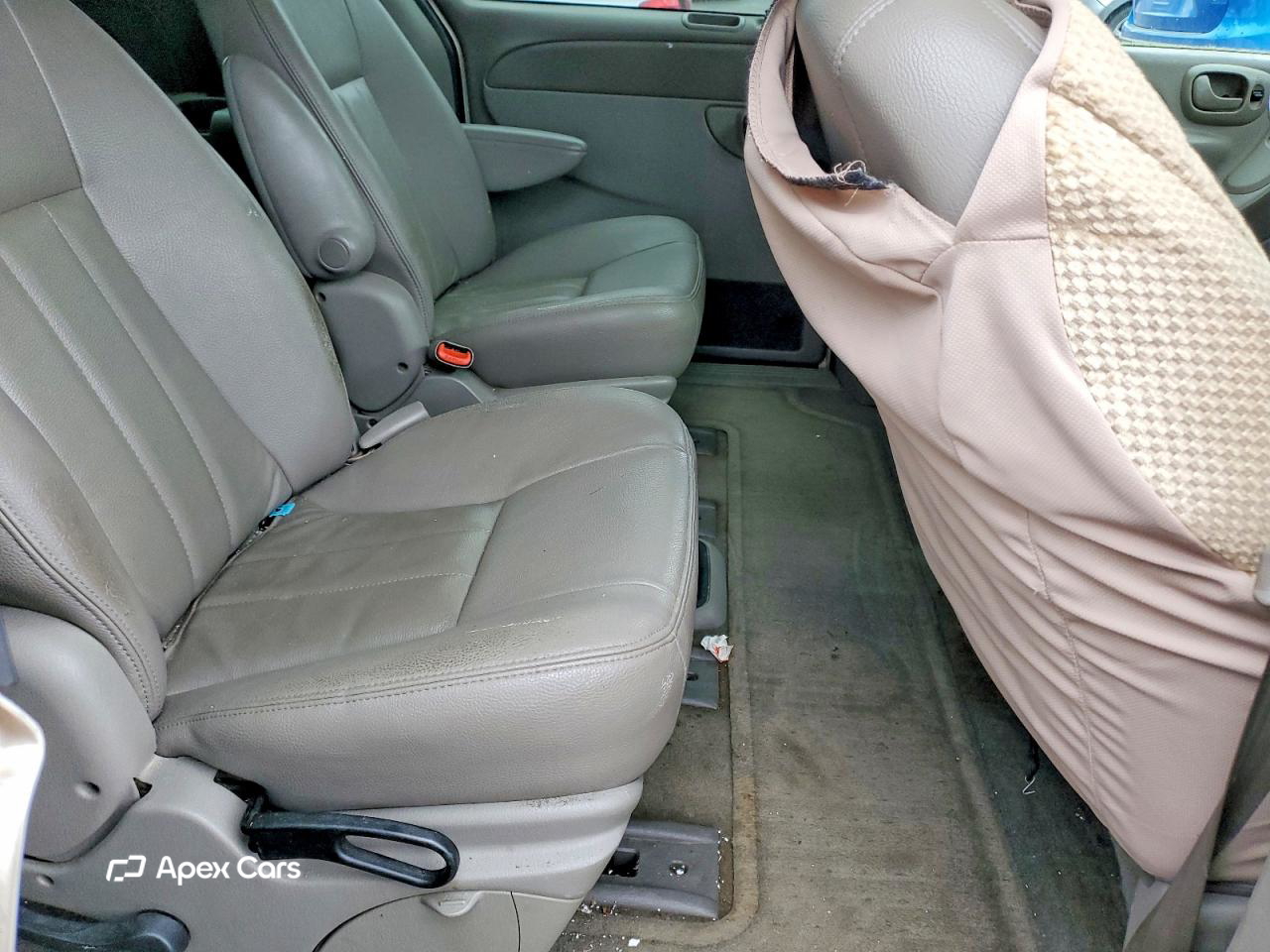 Dodge Caravan 2003