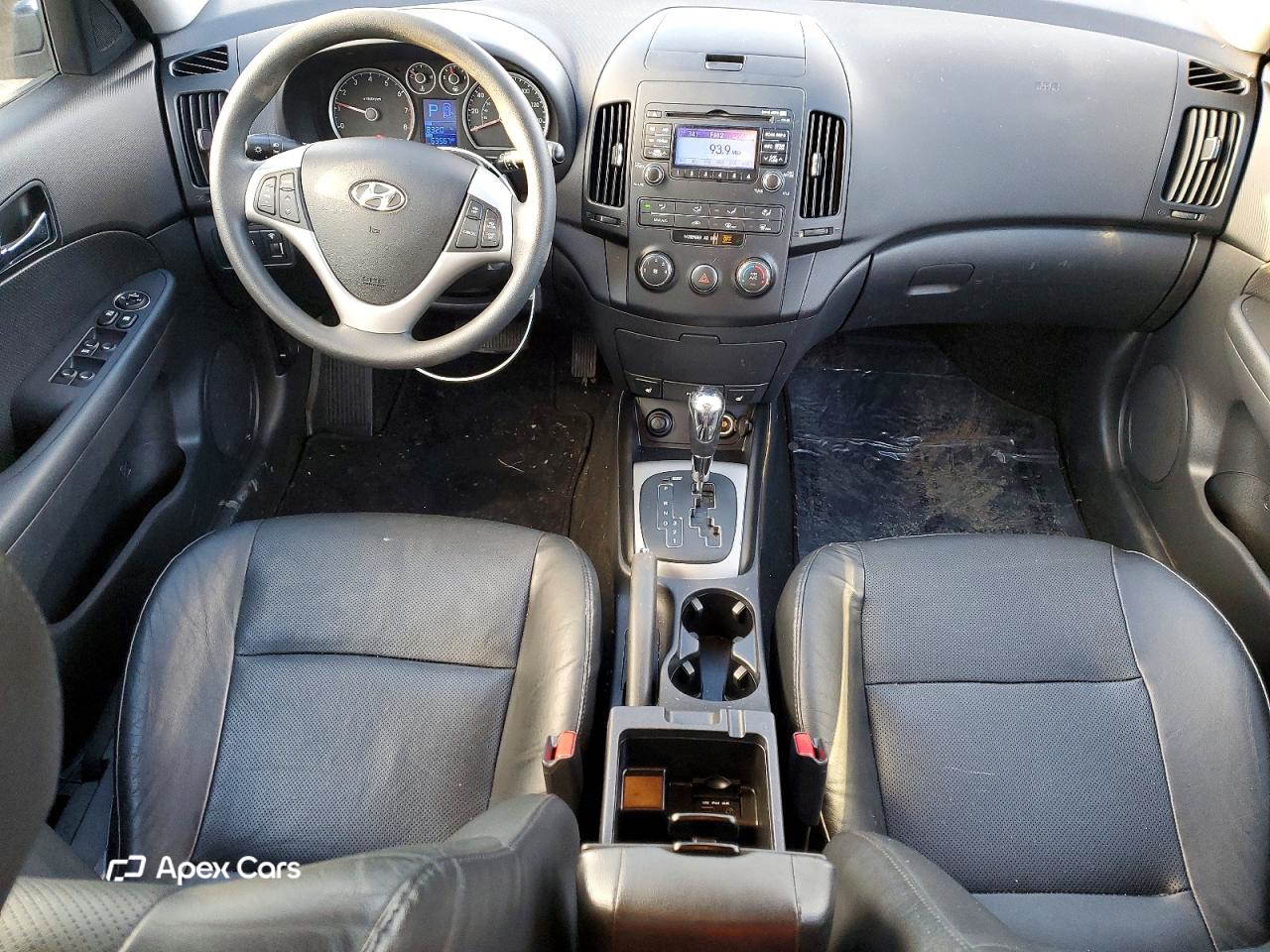 Hyundai Elantra 2012