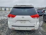 Toyota Sienna 2011