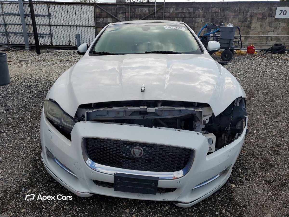 Jaguar XJ 2016