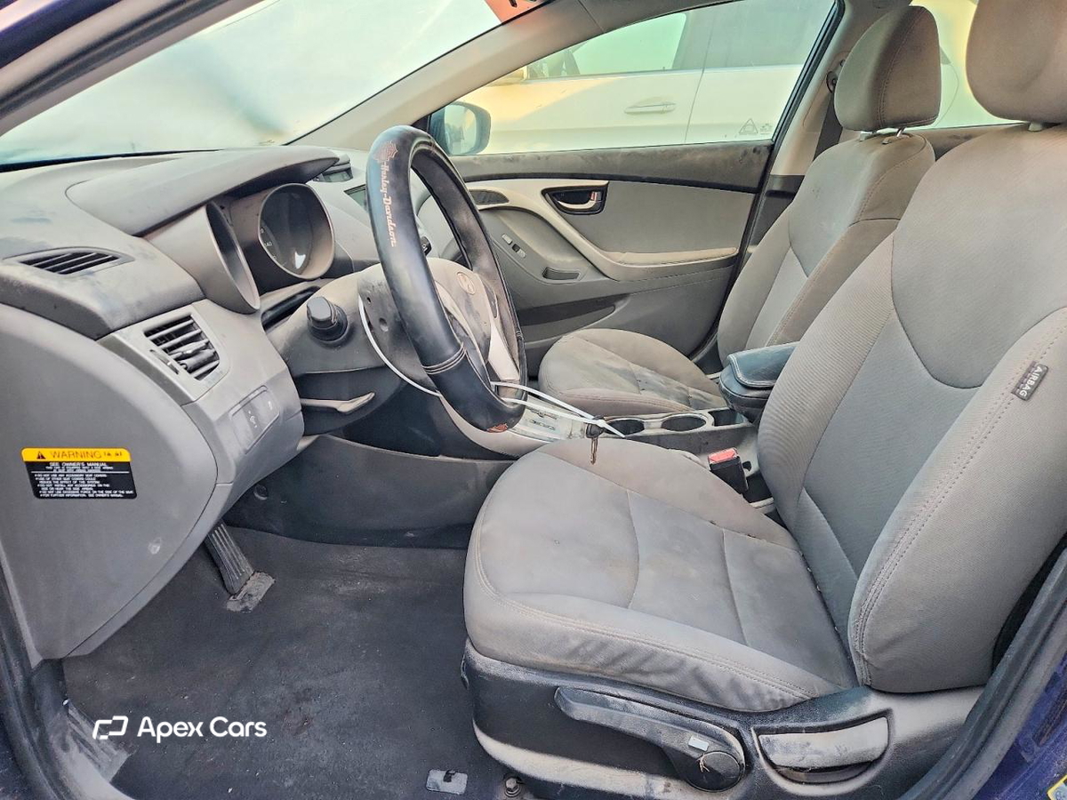 Hyundai Elantra 2011