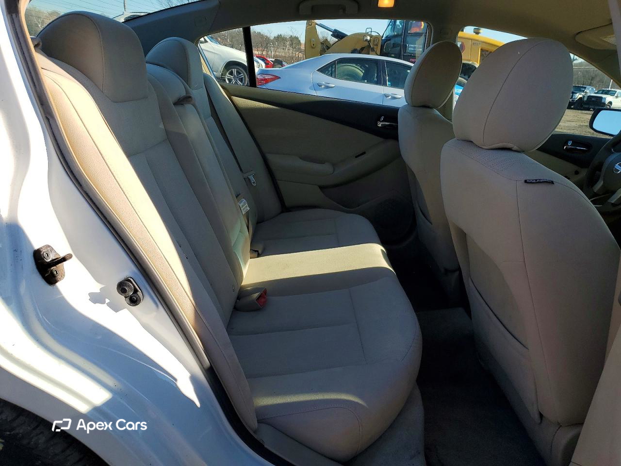 Nissan Altima 2010