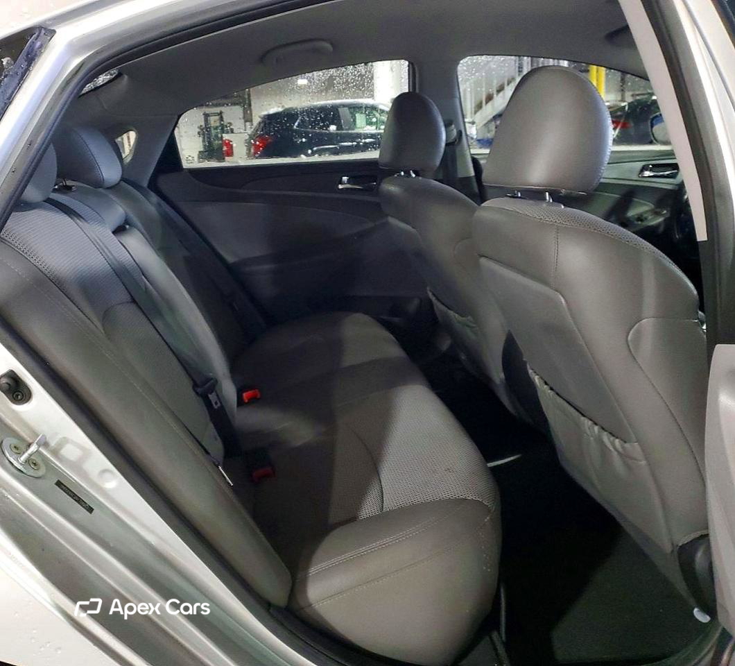 Hyundai Sonata 2013