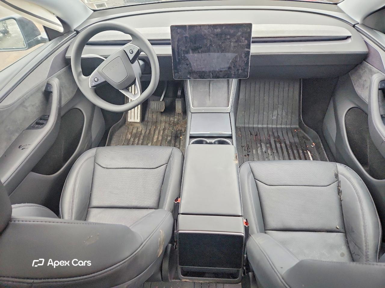 Tesla Model Y 2026