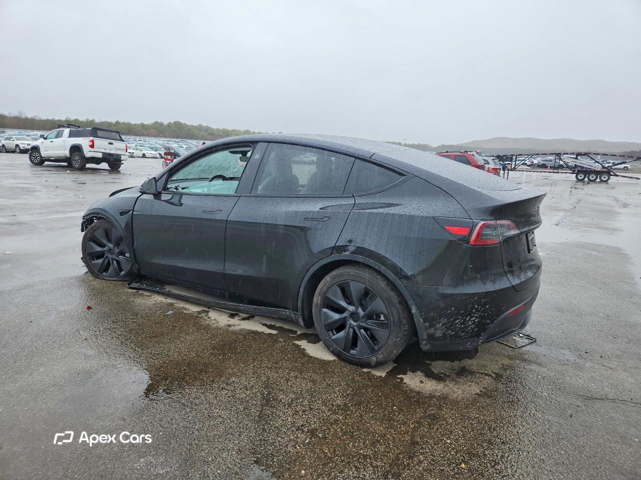 Tesla Model Y 2025